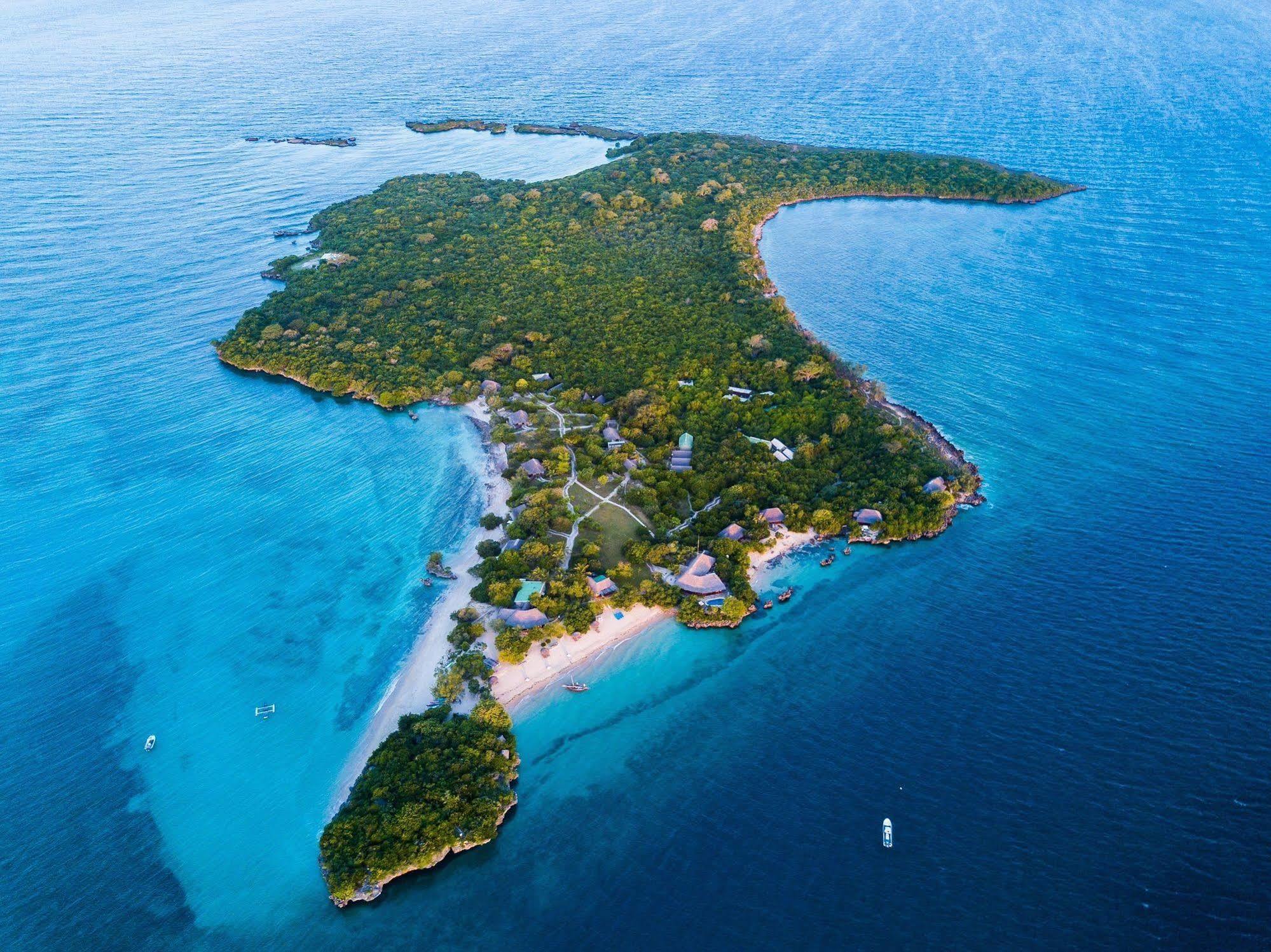 Azura Quilalea Island Hotel Exterior foto